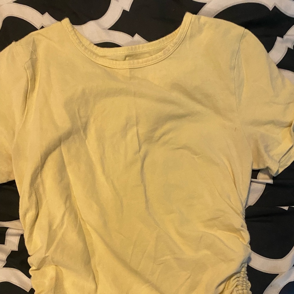 Yellow hollister tie shirt